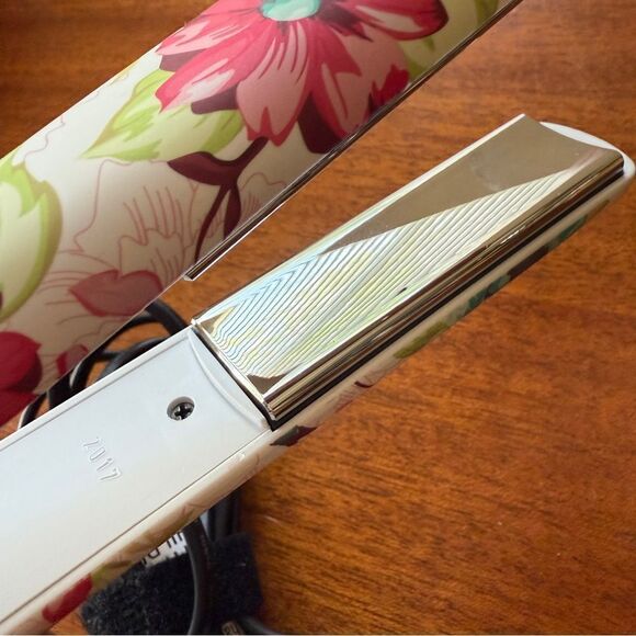 NWOB CHI Smart Gemz Zirconium Titanium Floral Hair Straightener main image 9